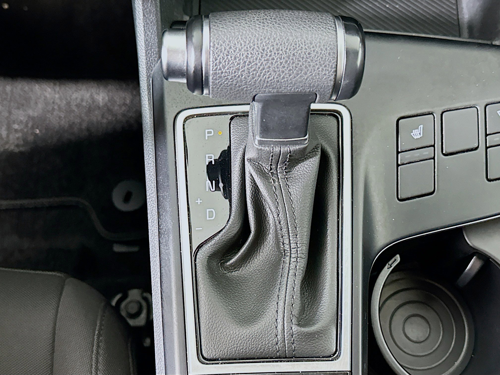 Used 2025 Kia Sportage LX image 24