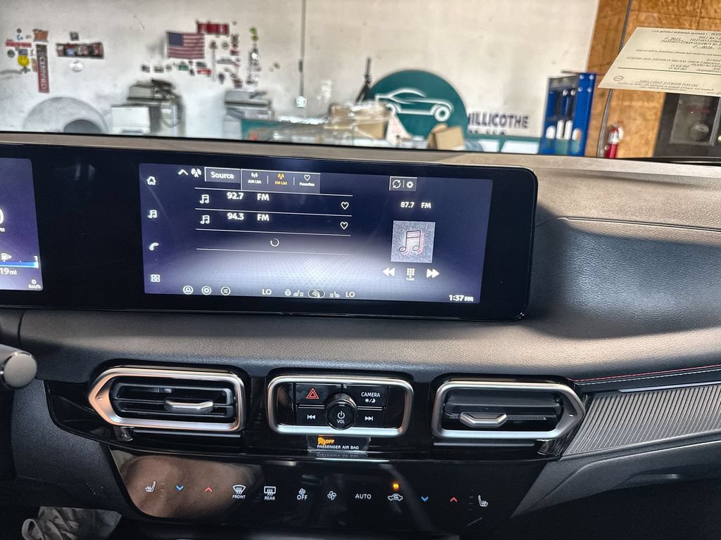 New 2026 Nissan Sentra SR w/ SR Premium Package FWD image 17