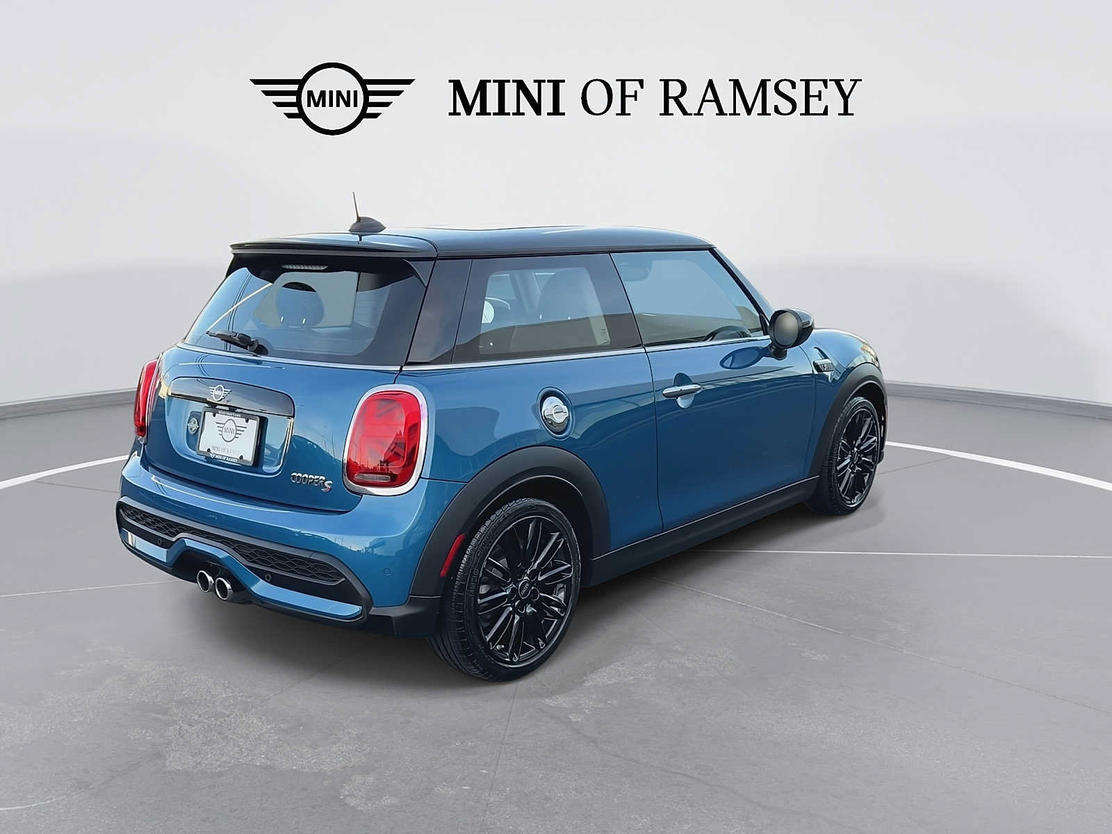Used 2024 MINI Cooper S FWD image 8
