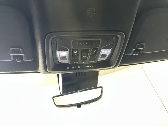 Used 2023 GMC Sierra 1500 Denali Ultimate image 24