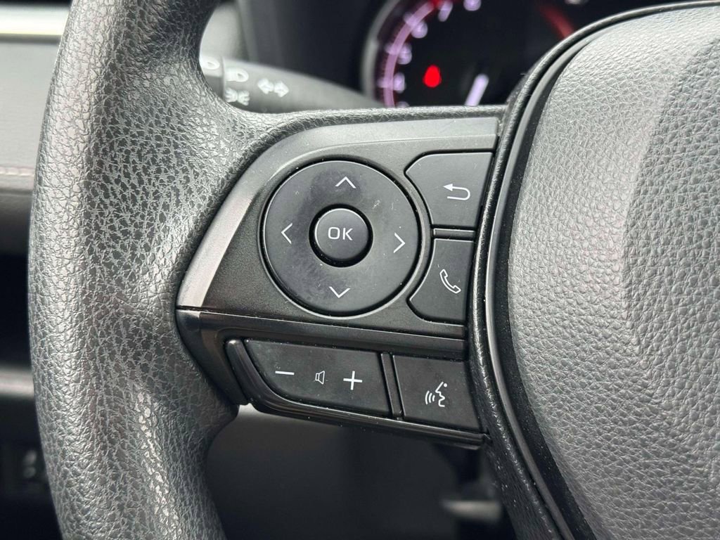 Used 2023 Toyota RAV4 LE image 21