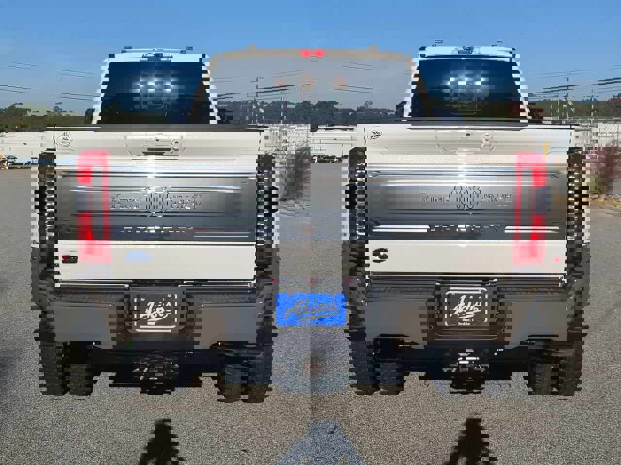 New 2026 Ford F450 King Ranch w/ FX4 Off-Road Package image 4