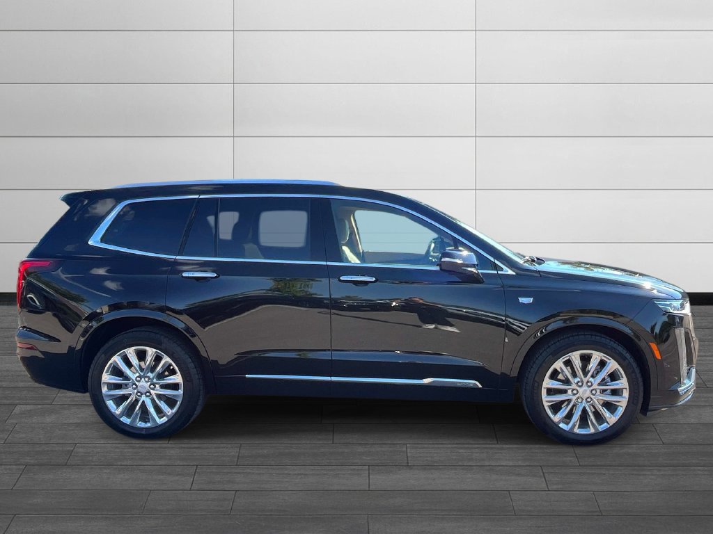 Used 2025 Cadillac XT6 Premium Luxury w/ Platinum Package FWD image 7