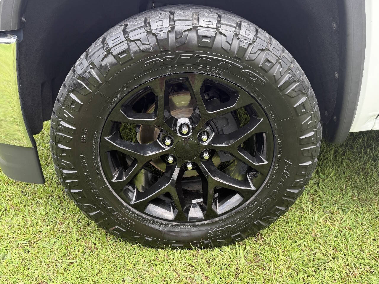 Used 2018 GMC Sierra 1500 SLT AWD/4WD image 14