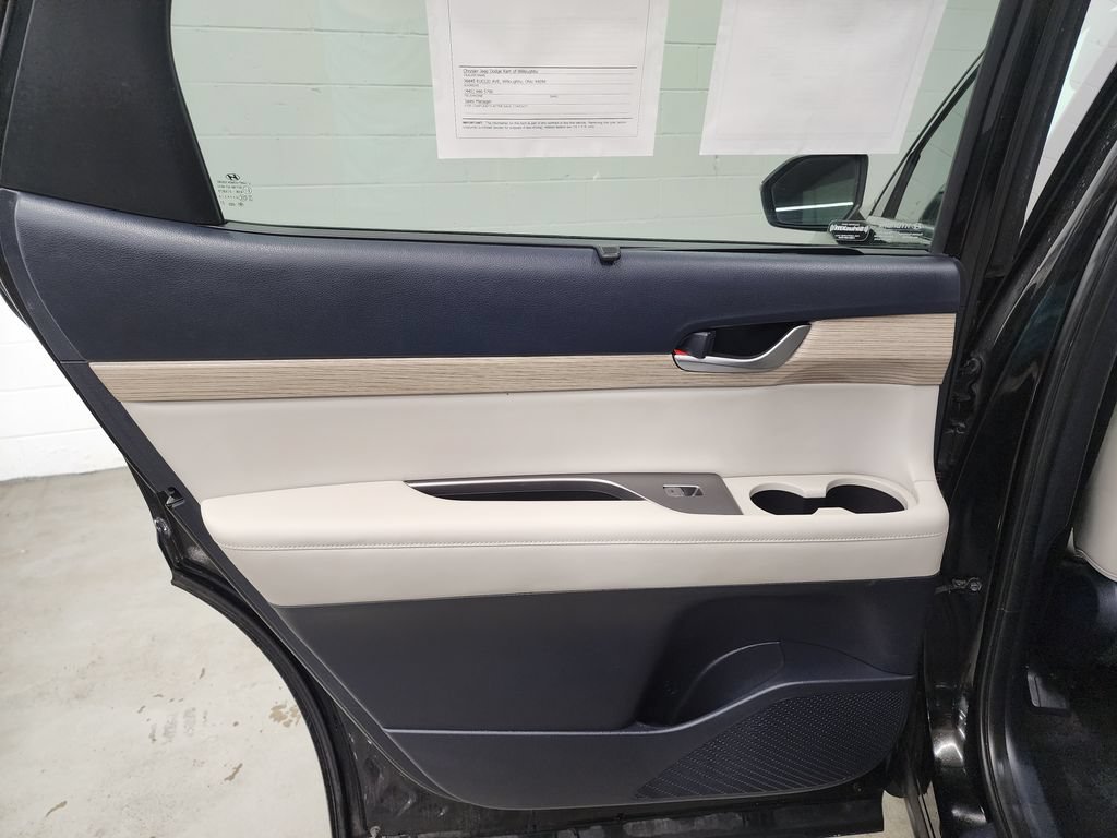 Used 2022 Hyundai Palisade SEL w/ Premium Package AWD/4WD image 25