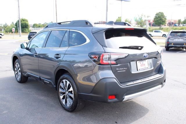 Certified 2025 Subaru Outback Limited AWD/4WD image 9