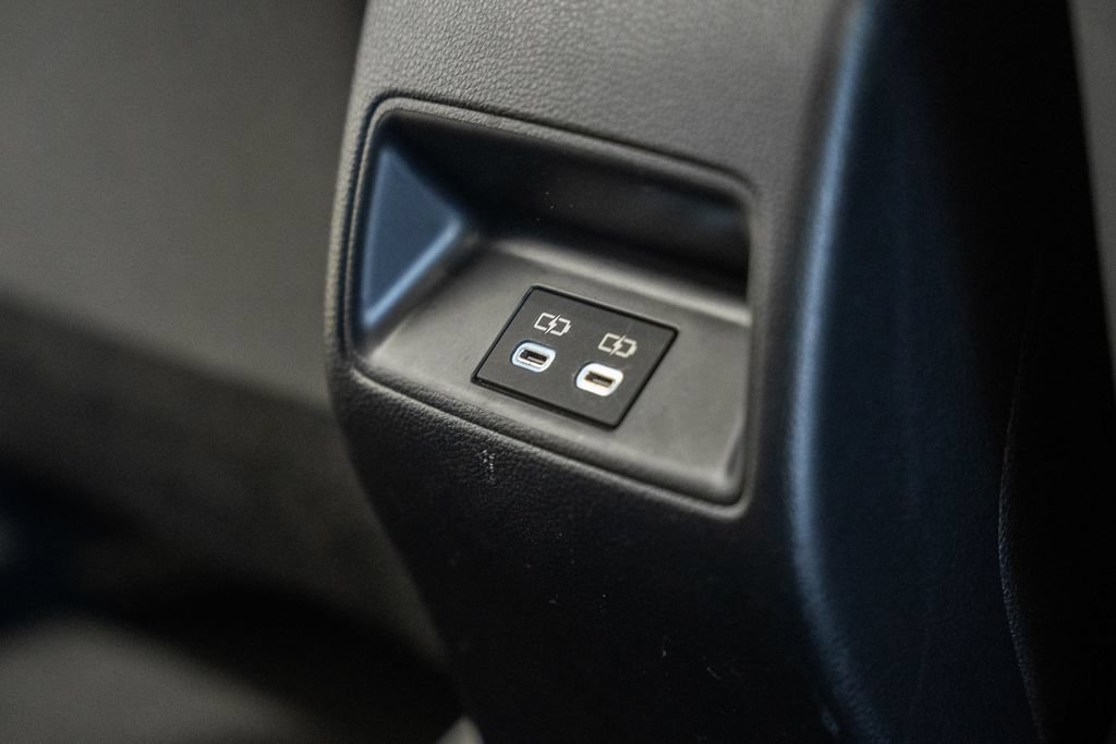 Used 2025 Toyota Corolla LE FWD image 29