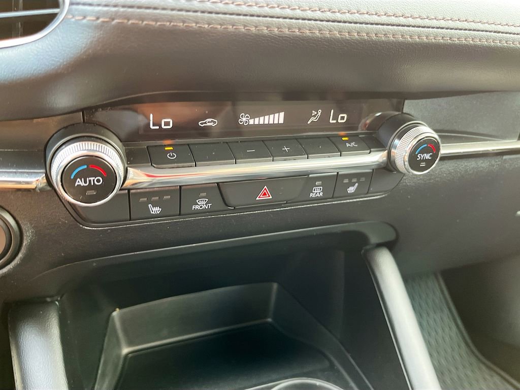 Used 2022 MAZDA MAZDA3 s image 16