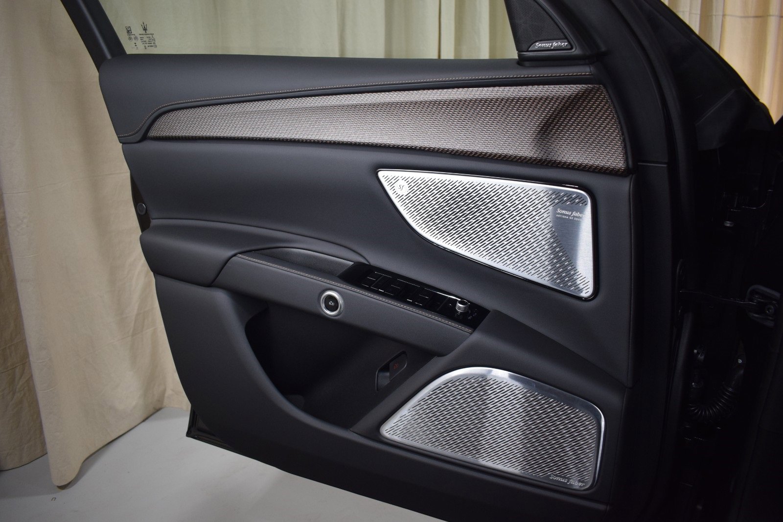 New 2025 Maserati Grecale Folgore image 41