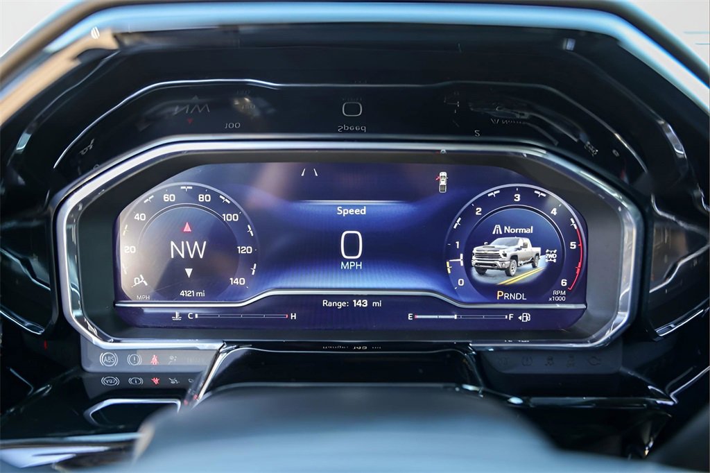 Used 2025 Chevrolet Silverado 2500 LTZ w/ LTZ Convenience Package image 9