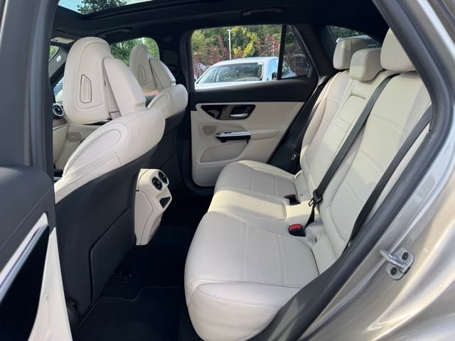 Used 2023 Mercedes-Benz GLC 300 4MATIC image 25