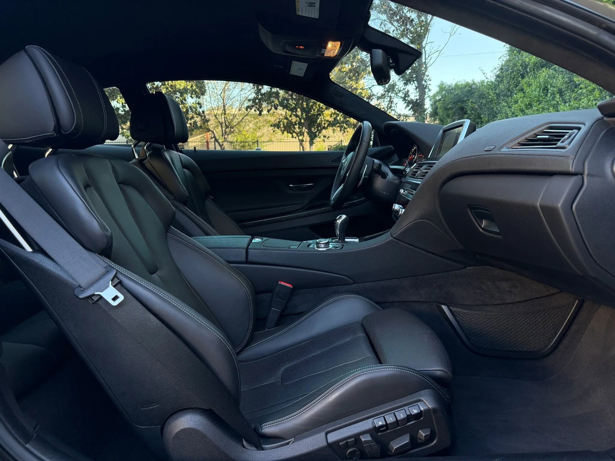 Used 2013 BMW M6 Coupe 2D image 24