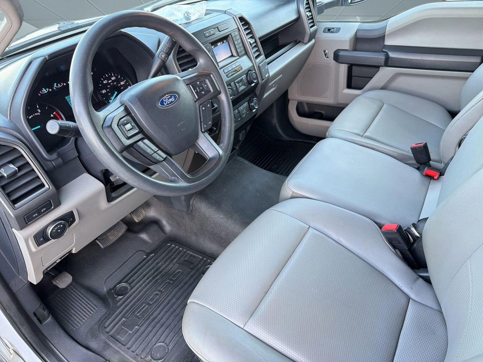 Used 2022 Ford F550 2WD Regular Cab Super Duty image 3