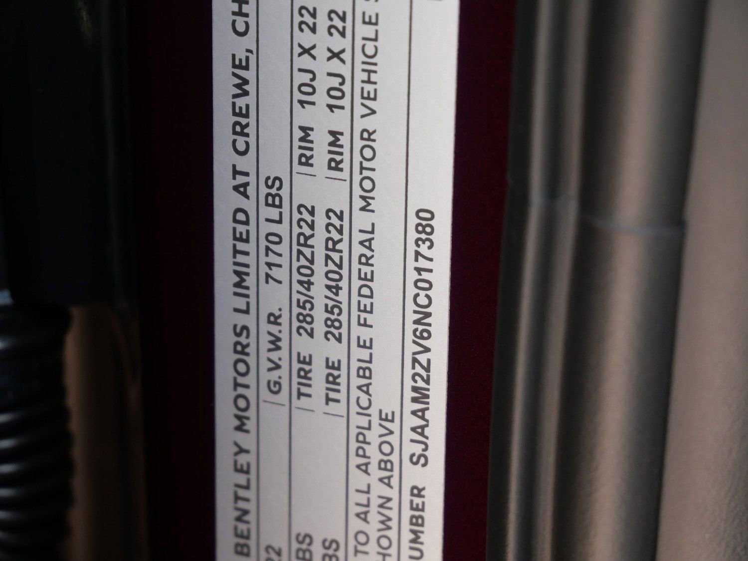 Used 2022 Bentley Bentayga image 28