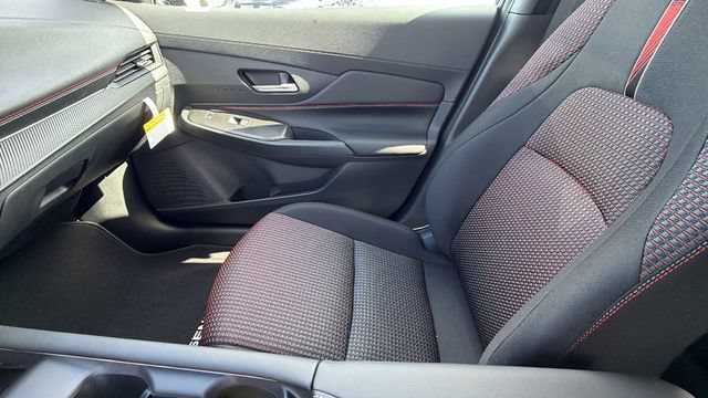 New 2026 Nissan Sentra SR w/ Floor Mat Package FWD image 23