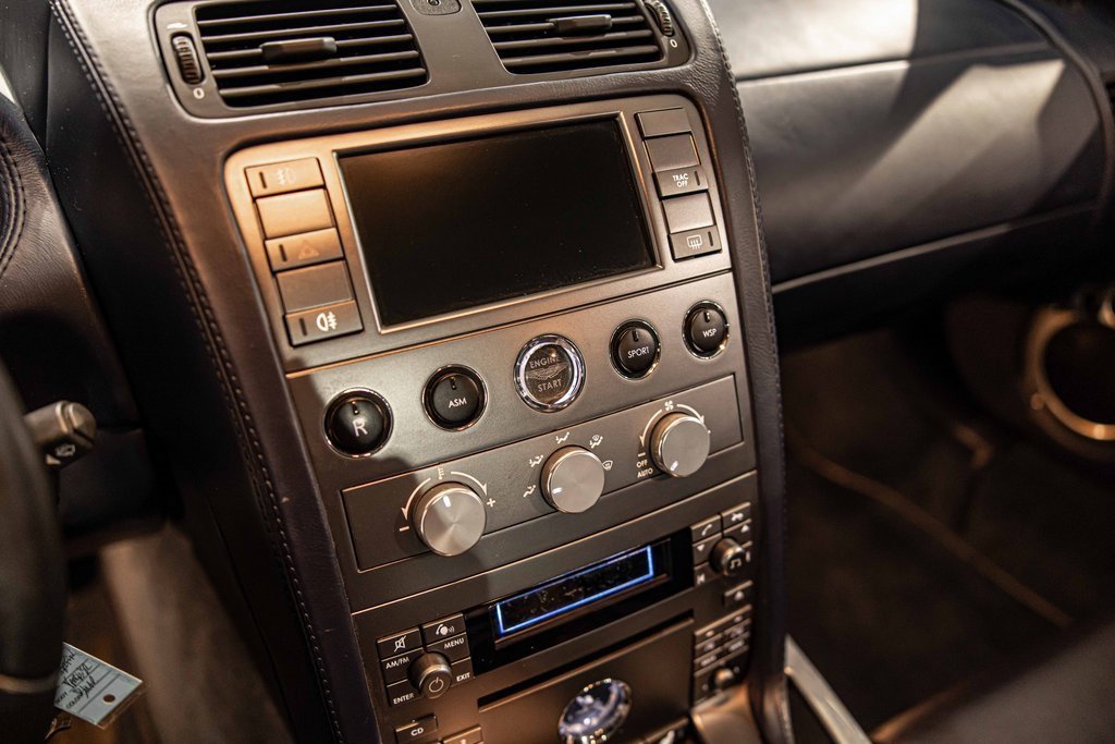Used 2006 Aston Martin Vanquish S image 25