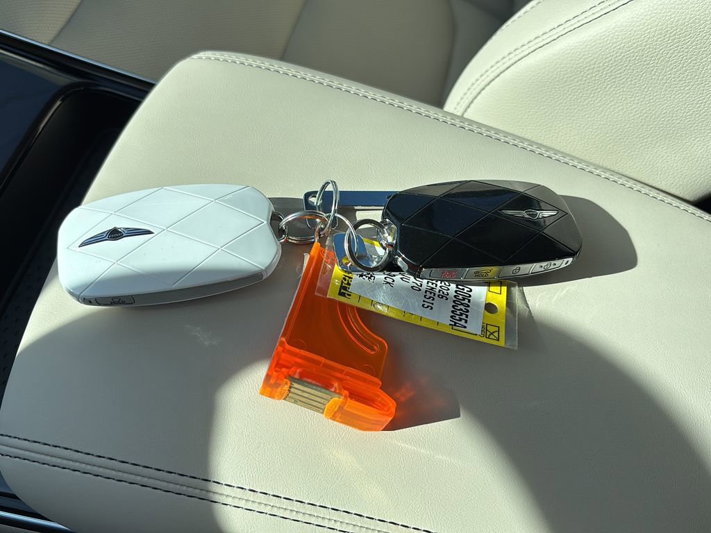 Used 2026 Genesis GV70 2.5T image 43