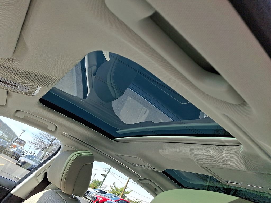 Certified 2024 Audi A8 L 3.0T w/ Luxury Package image 20