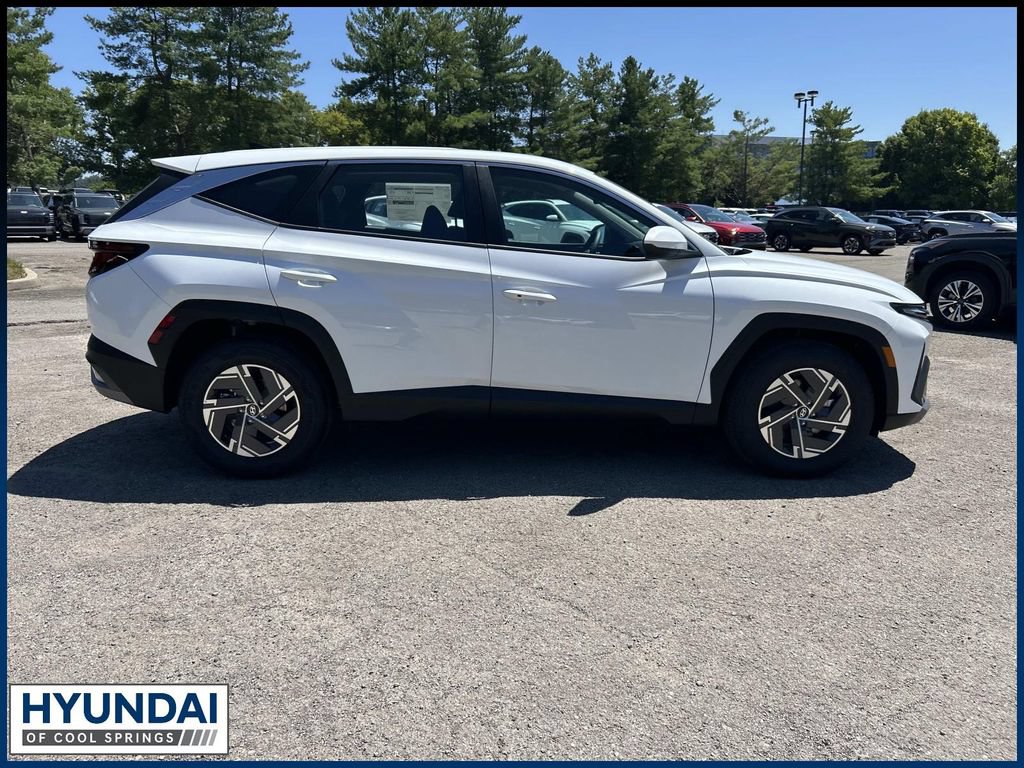 New 2026 Hyundai Tucson Blue SE FWD image 8