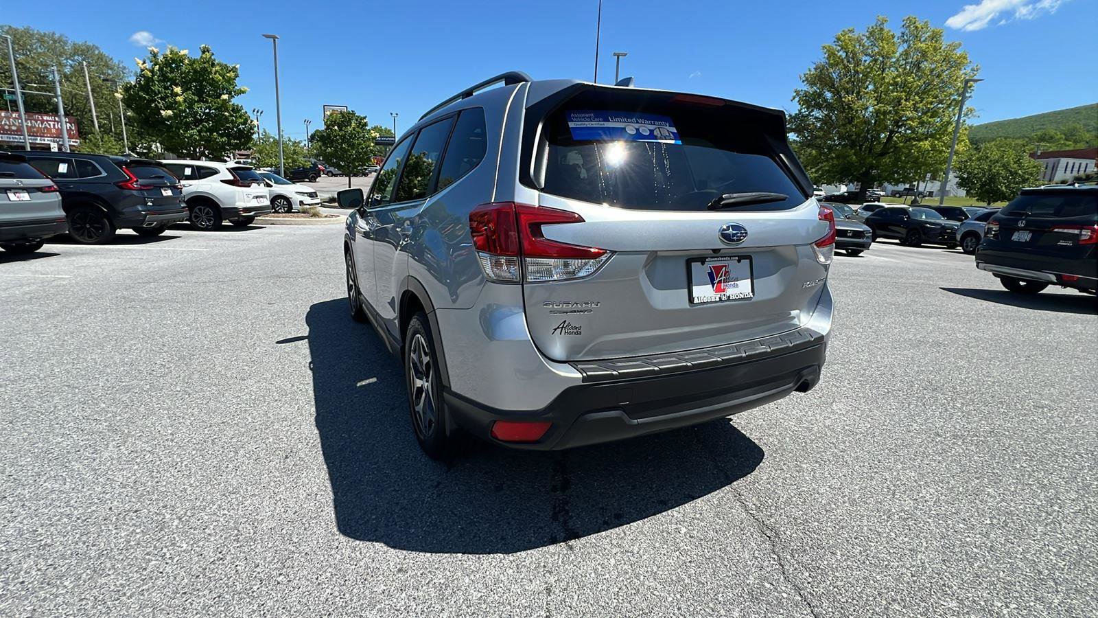 Used 2019 Subaru Forester Premium AWD/4WD image 6