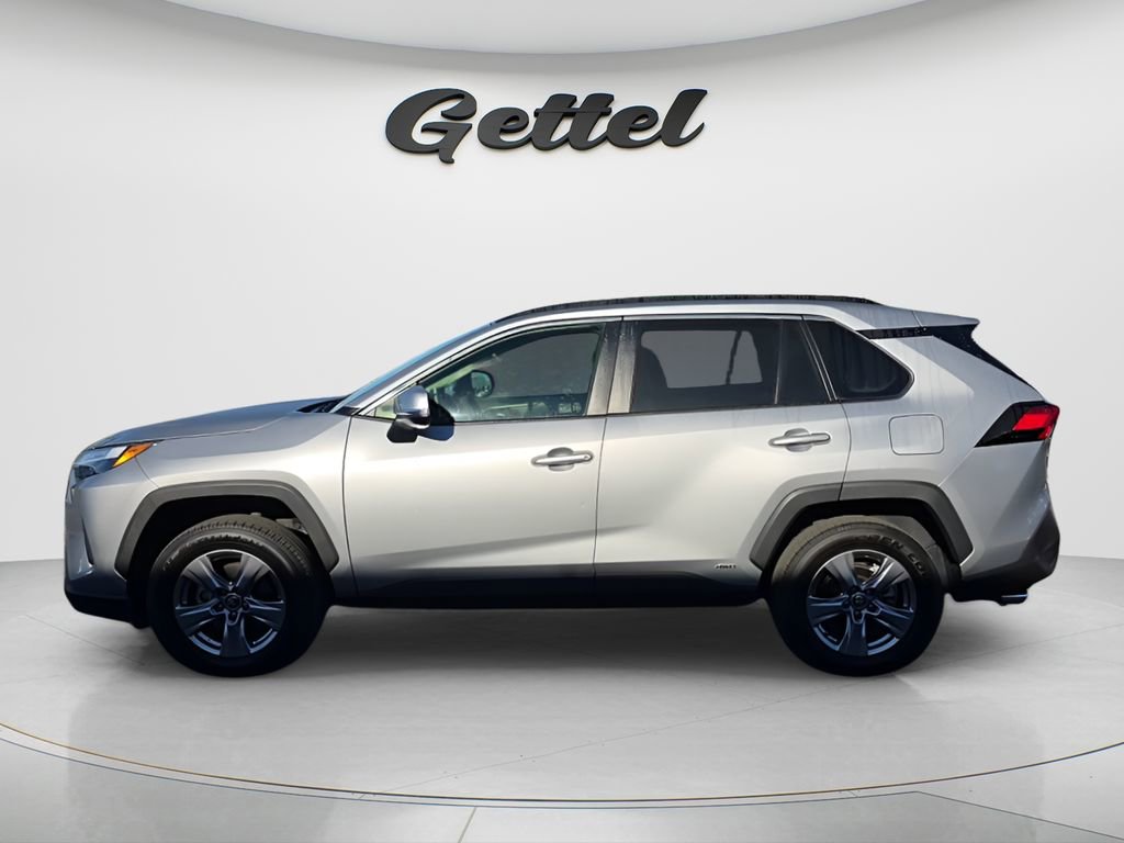 Used 2023 Toyota RAV4 XLE image 2
