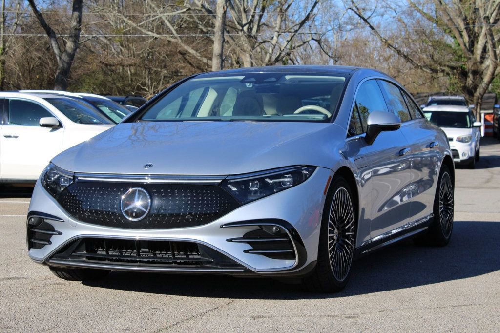 Used 2022 Mercedes-Benz EQS 450+ Sedan image 3