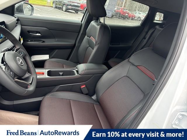 New 2026 Nissan Kicks SR w/ Cold Weather Package AWD/4WD image 14
