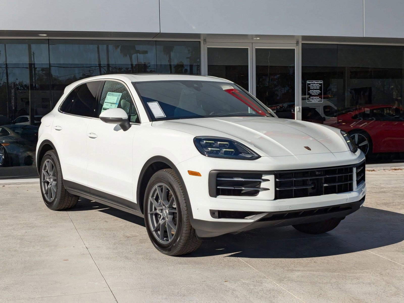 Certified 2025 Porsche Cayenne image 10