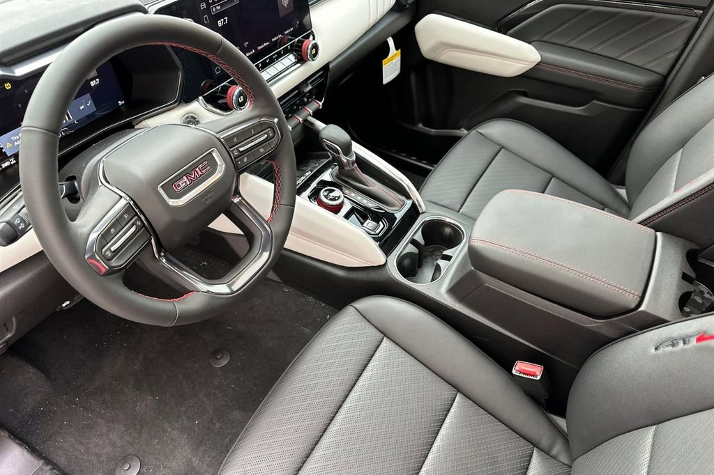 New 2026 GMC Canyon AT4X w/ AT4X AEV Edition AWD/4WD image 8