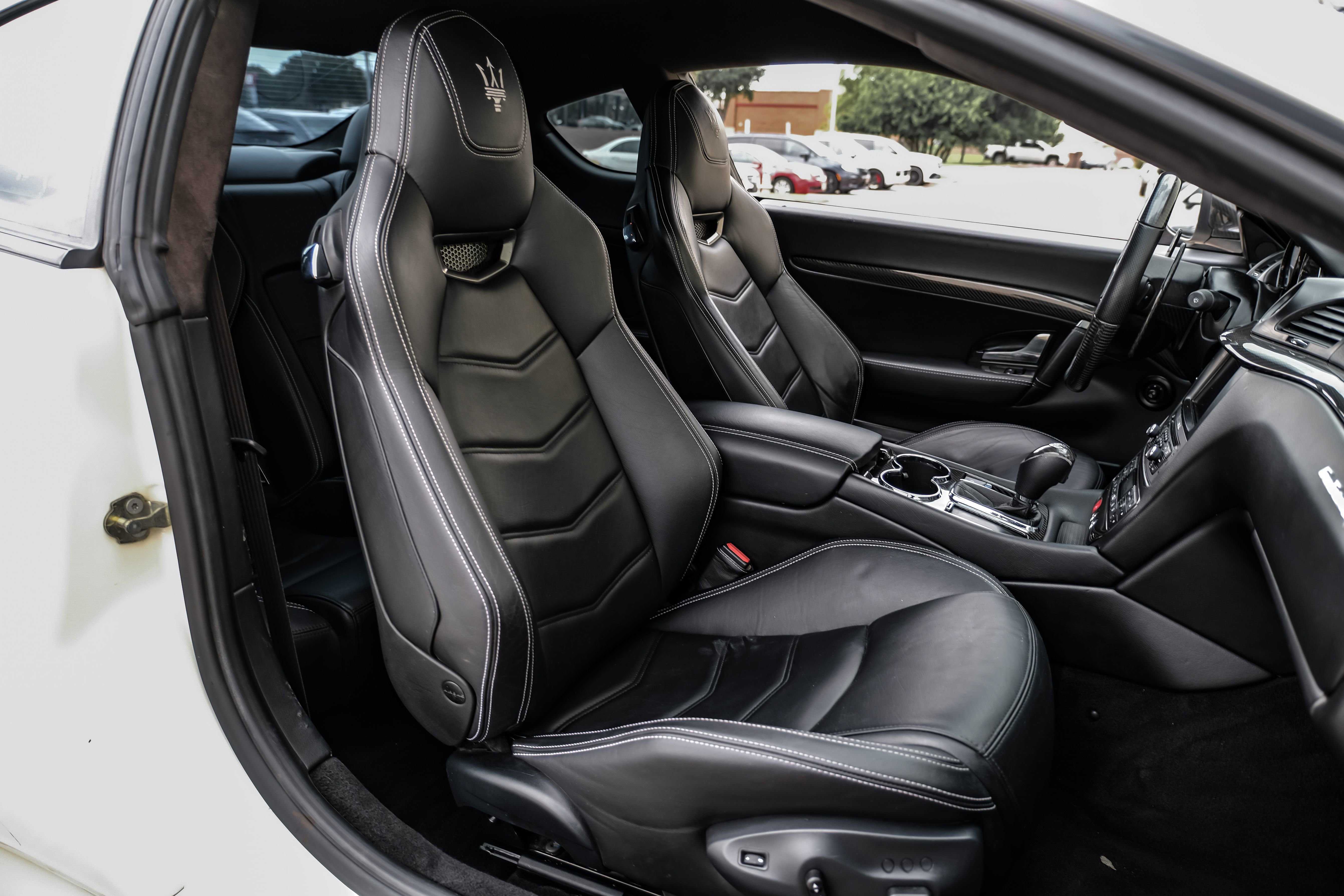 Used 2015 Maserati GranTurismo Sport RWD image 35