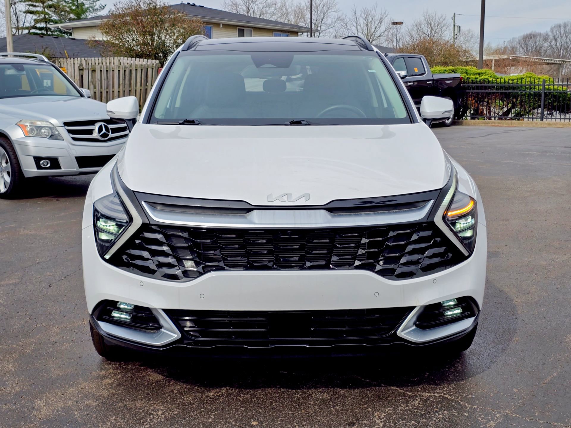 Used 2024 Kia Sportage SX image 4