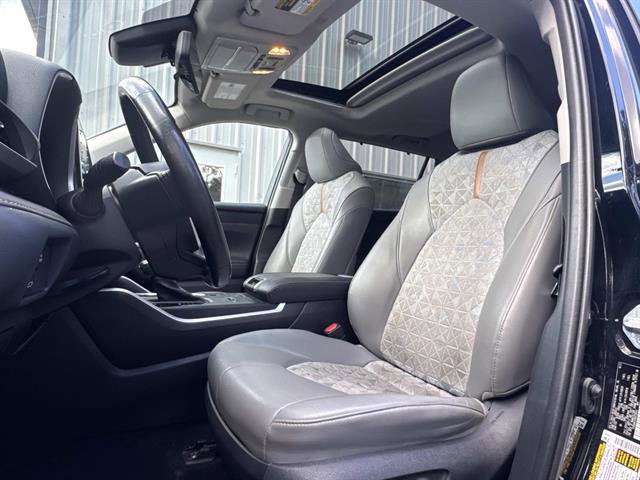 Used 2022 Toyota Highlander Bronze Edition AWD/4WD image 7