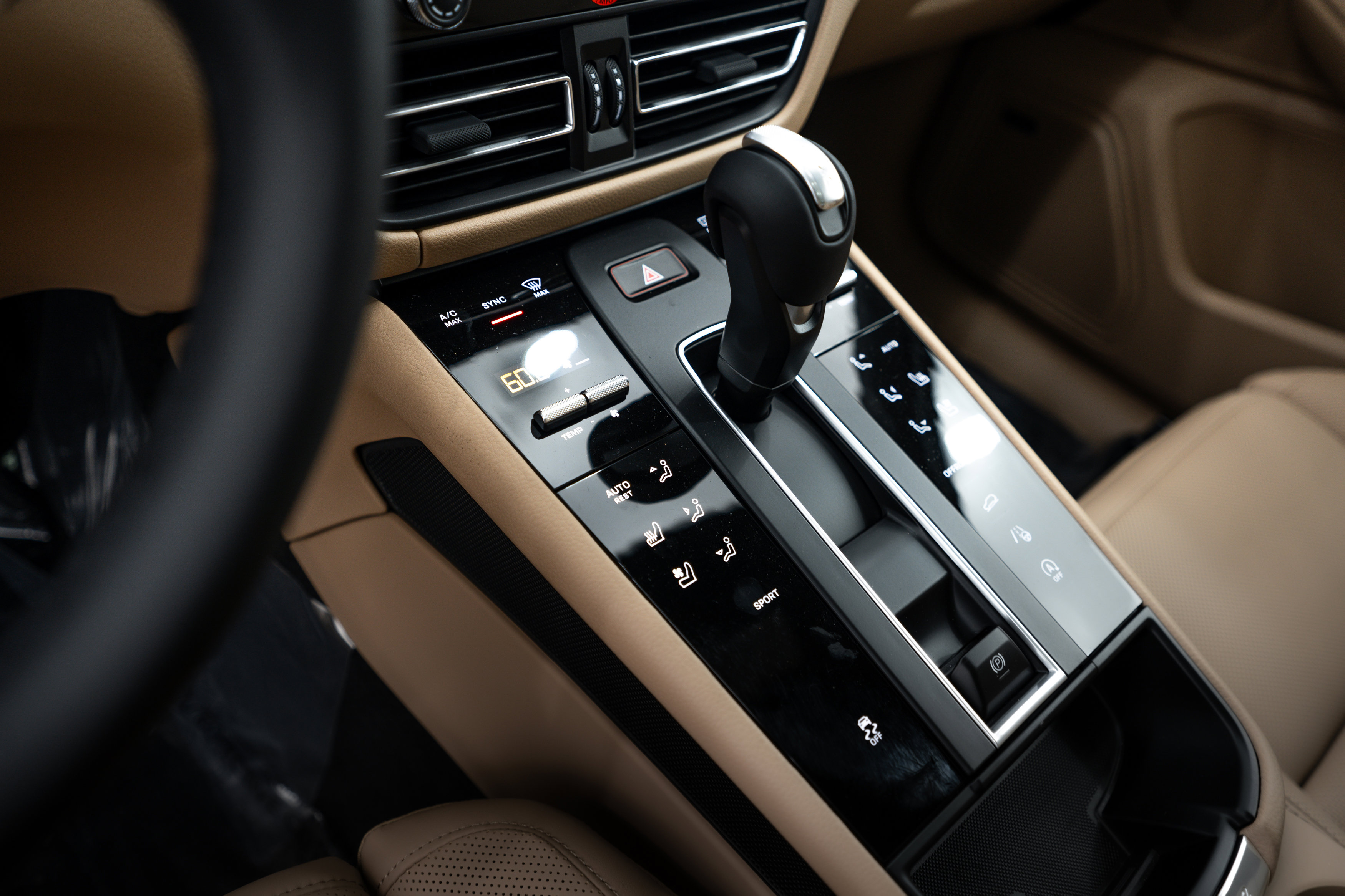 New 2025 Porsche Macan image 16