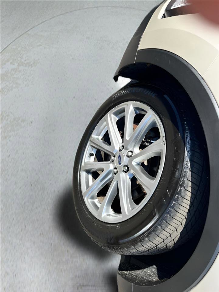 Used 2017 Ford Explorer Limited image 12