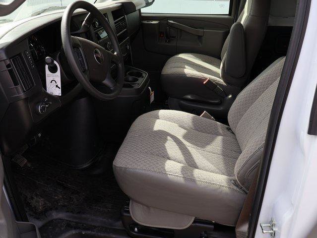 New 2025 GMC Savana 2500 w/ Driver Convenience Package image 43