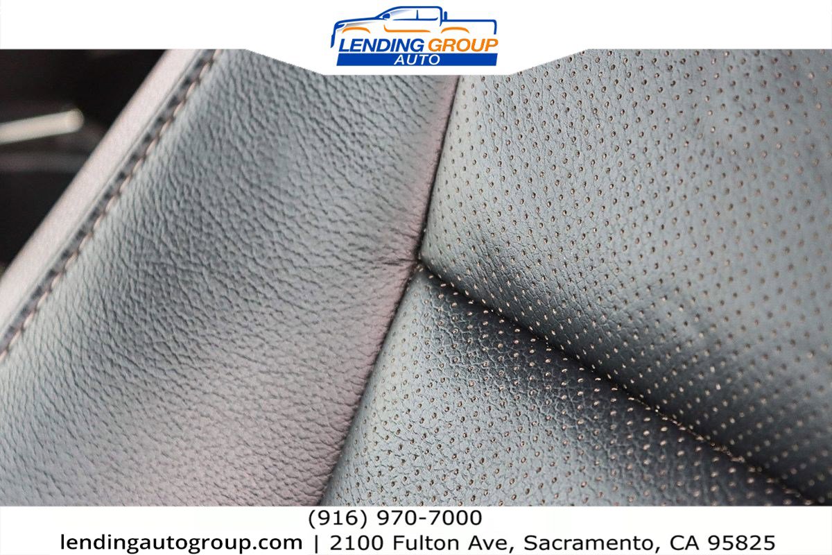 Used 2017 Ford F250 Lariat w/ Chrome Package image 23