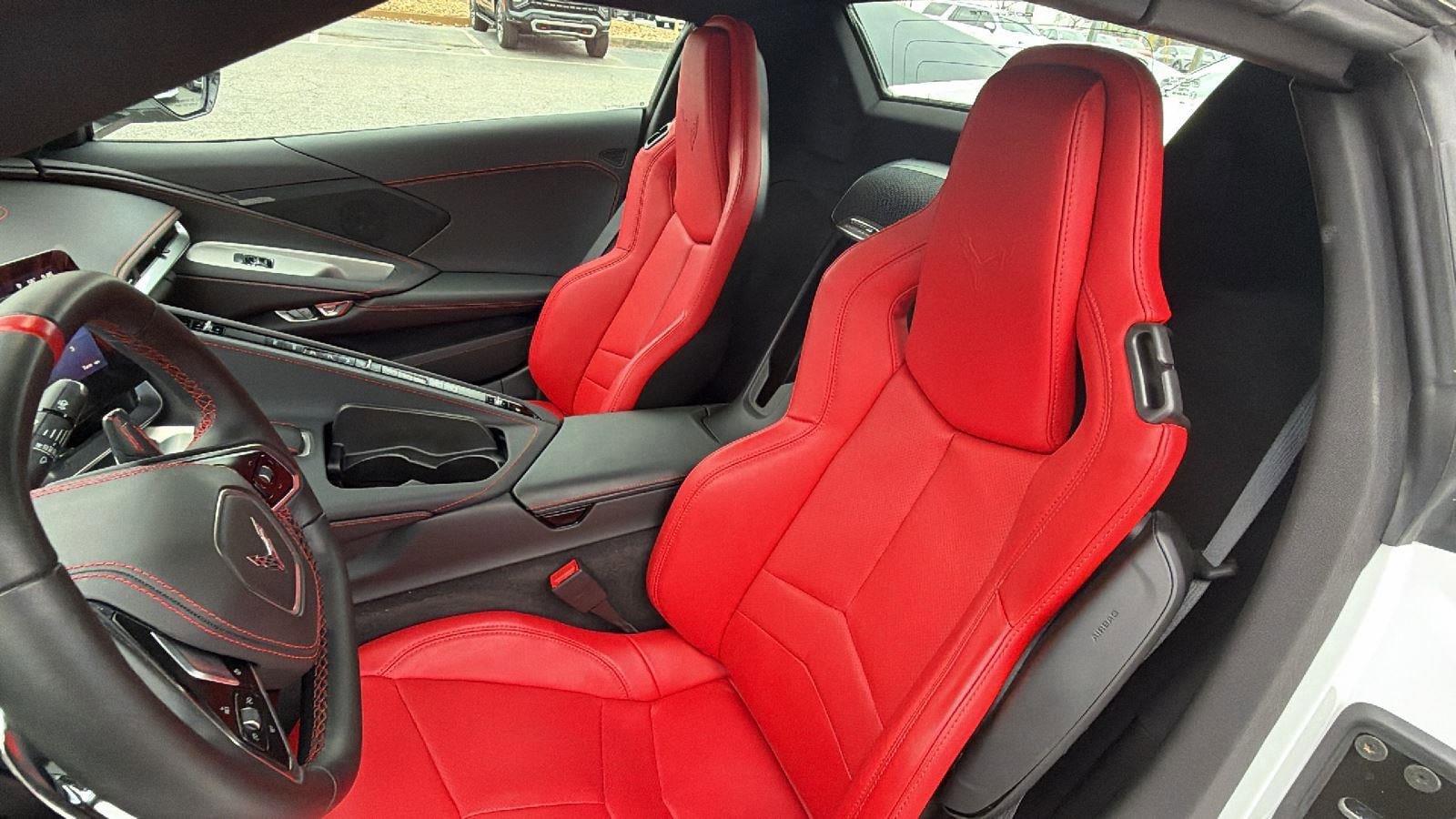 Used 2025 Chevrolet Corvette Stingray Convertible RWD image 15