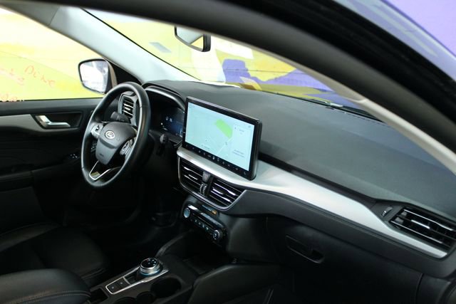Used 2025 Ford Escape Platinum AWD/4WD image 14