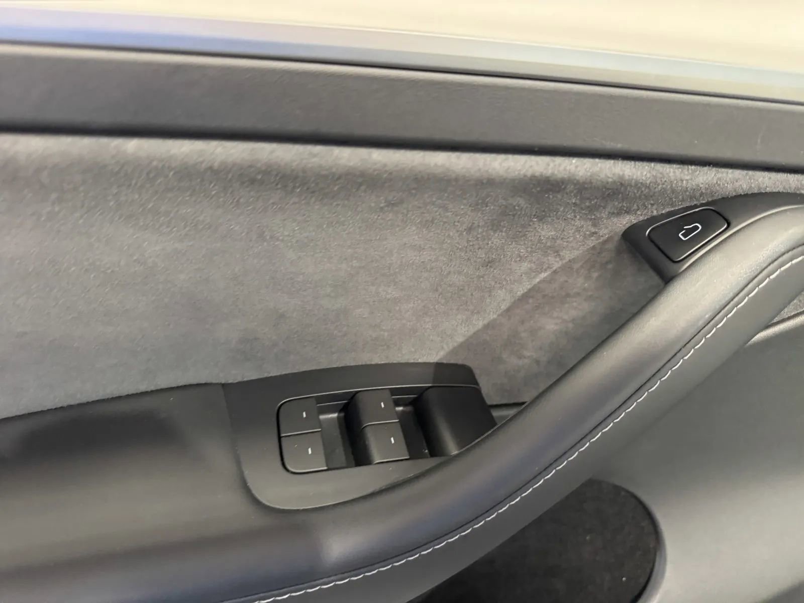 Used 2023 Tesla Model Y Long Range image 15