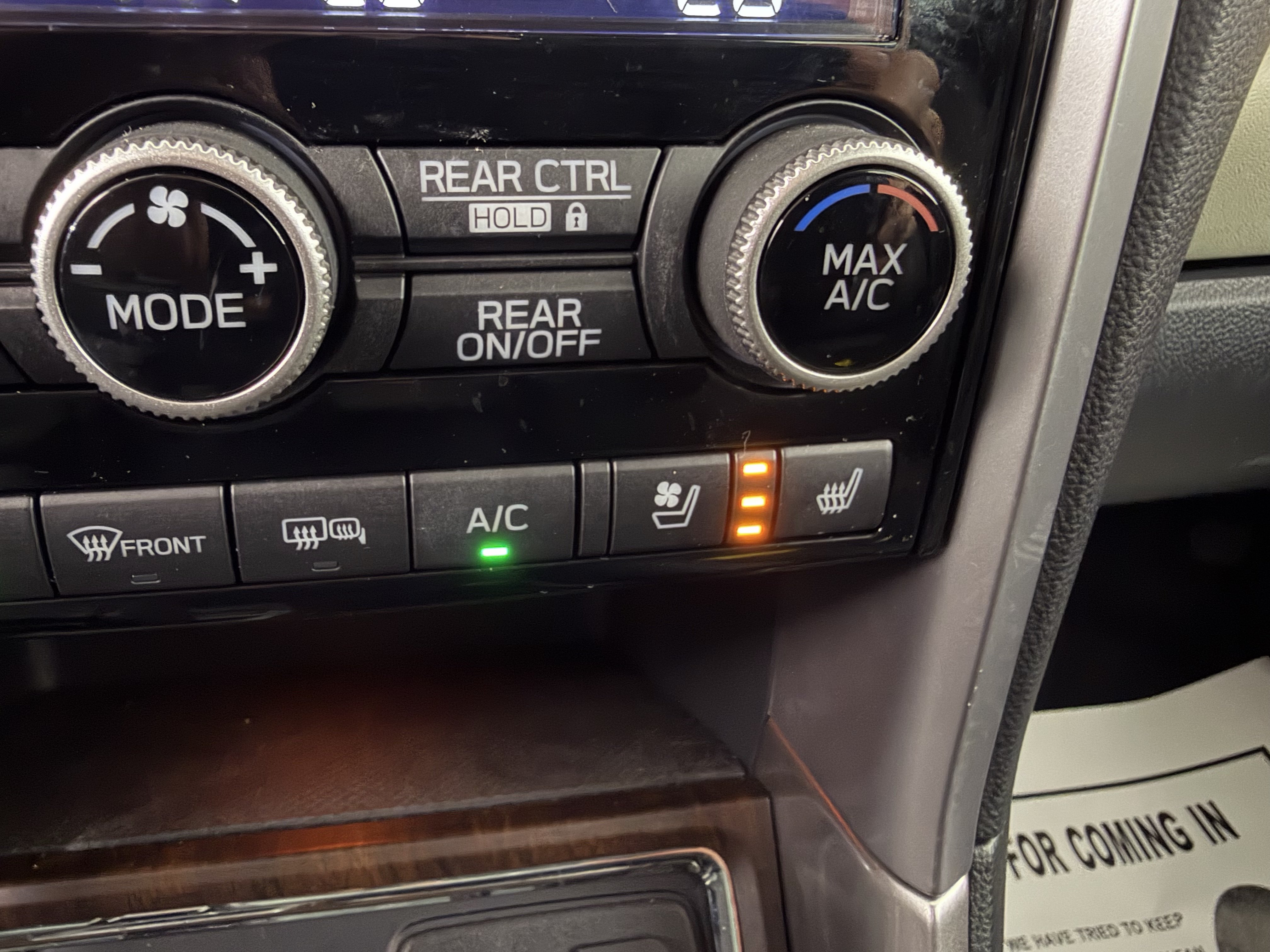Used 2022 Subaru Ascent Touring AWD/4WD image 28