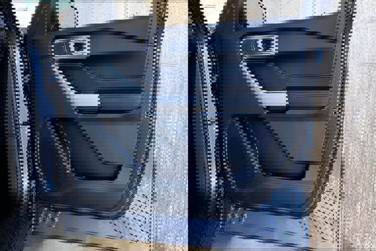 Used 2023 Ford Explorer XLT w/ Equipment Group 202A image 22