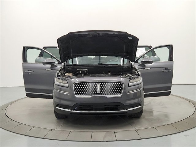 Used 2021 Lincoln Nautilus Reserve image 11