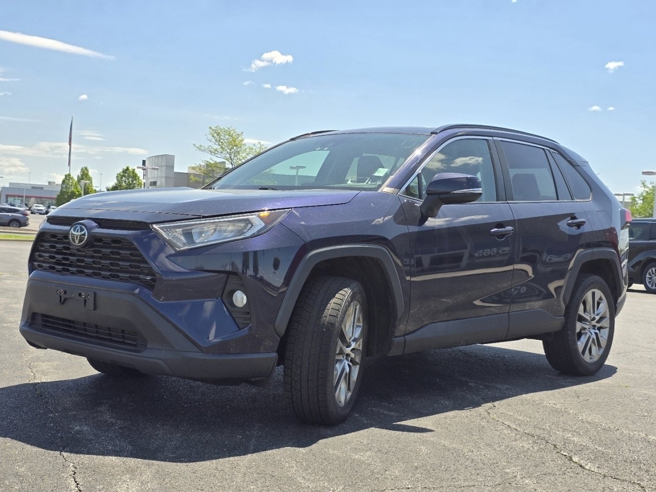 Certified 2021 Toyota RAV4 XLE Premium AWD/4WD image 10