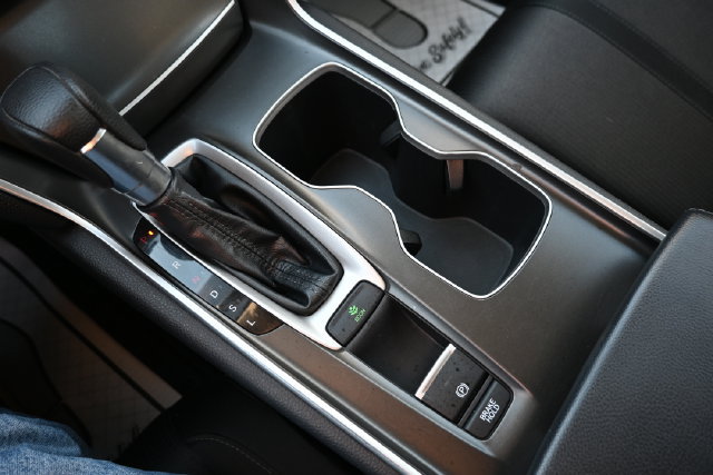 Used 2018 Honda Accord EX image 28