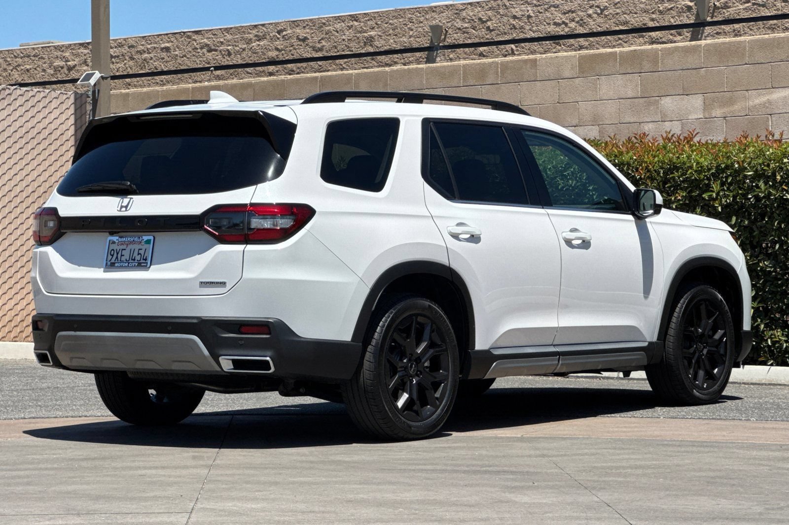 Used 2025 Honda Pilot Touring image 4