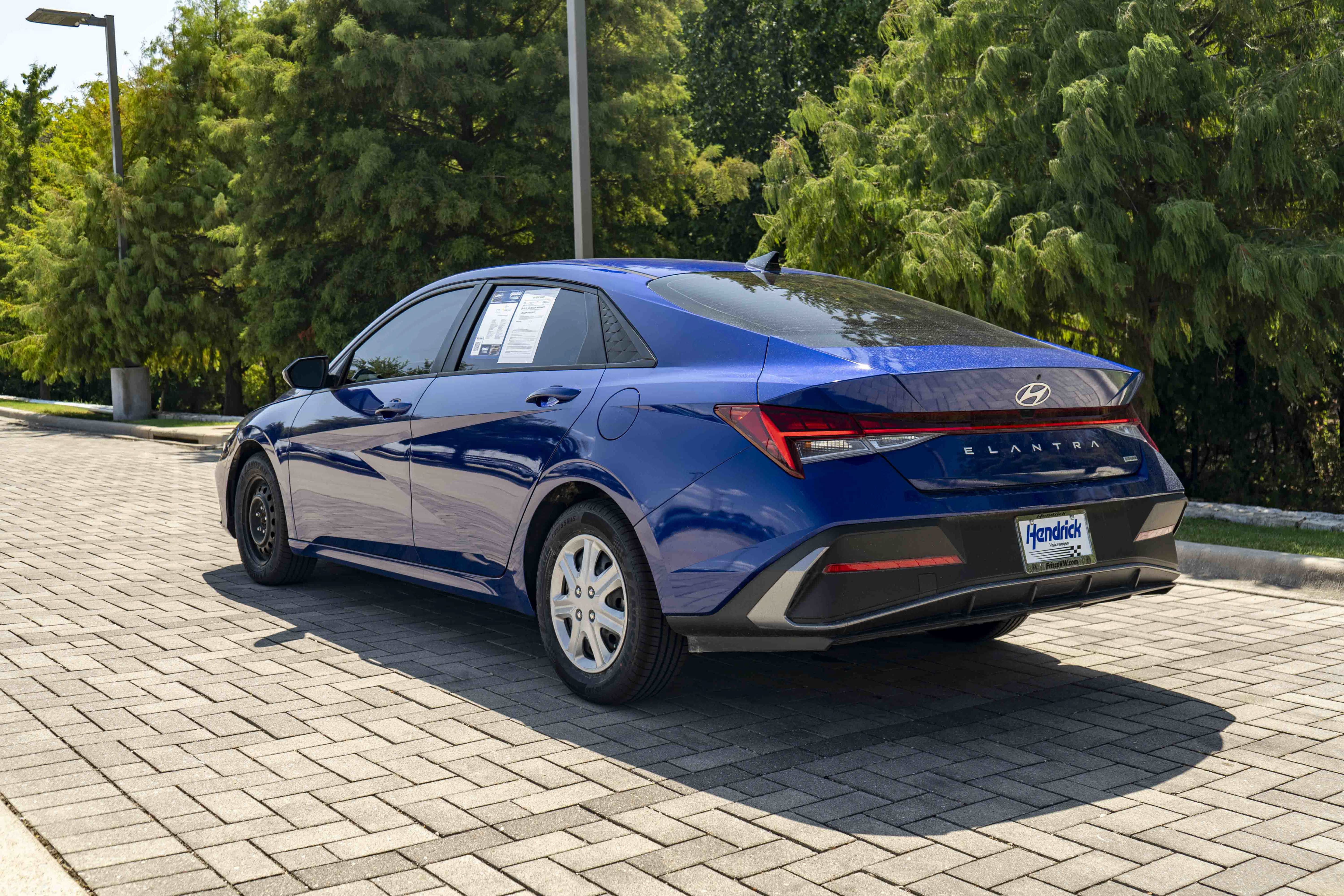 Used 2024 Hyundai Elantra Blue FWD image 6