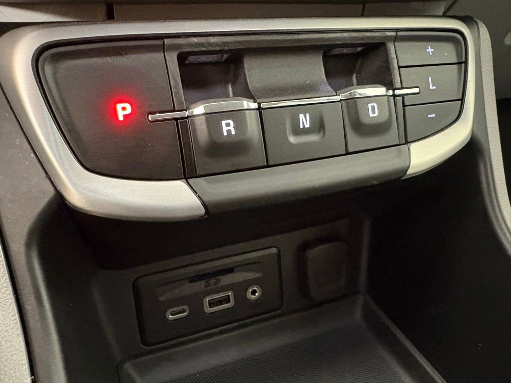Used 2024 GMC Terrain SLT FWD image 34