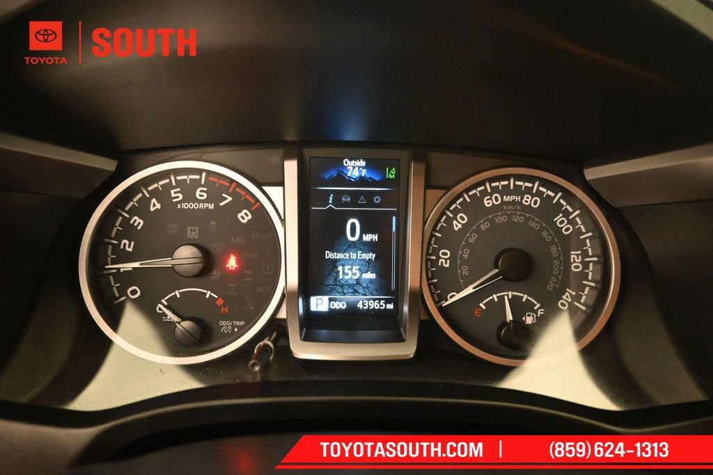 Used 2023 Toyota Tacoma SR5 AWD/4WD image 12