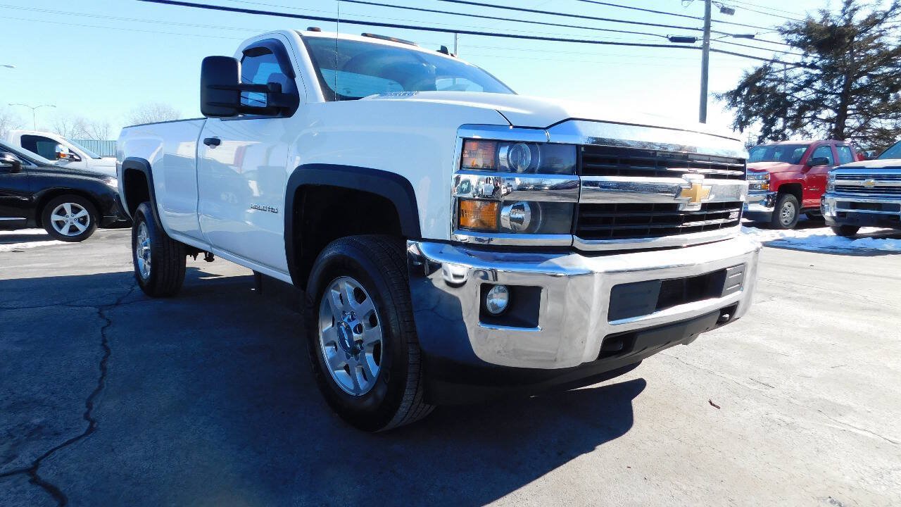 Used 2015 Chevrolet Silverado 3500 LT w/ LT Convenience Package AWD/4WD image 2