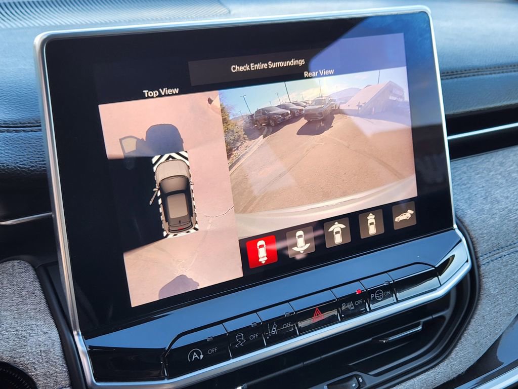 Used 2023 Jeep Compass Latitude w/ Convenience Group image 12